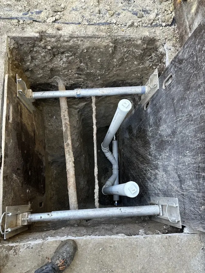 Experienced plumber completing Drain Cleaning work in Nixa